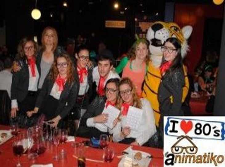 Limusina Madrid modelo lincoln 120 para despedidas de soltera